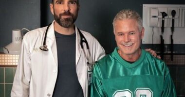 Actor Eric Dane, right, guest stars as an ALS patient on the TV show 